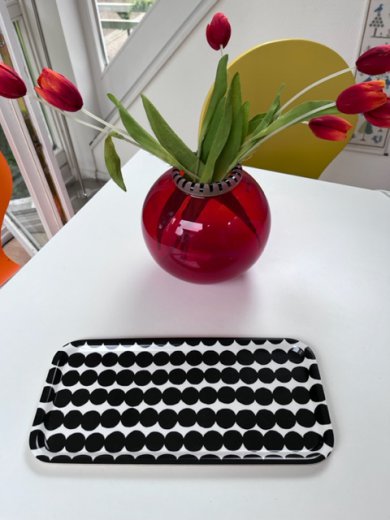 marimekko Tablett Räsymatto sxchwarz-weiß. 15 x 32 cm